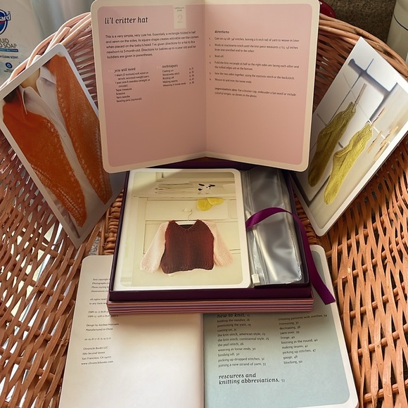 Knit Knack Kit Chronicle Books - Picture 4 of 4